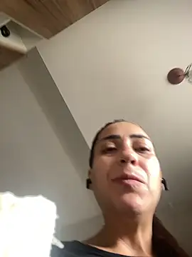 lucioliveira online show from February 2026 01:24:02 PM