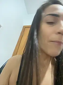 lucioliveira online show from February 2026 01:17:02 AM