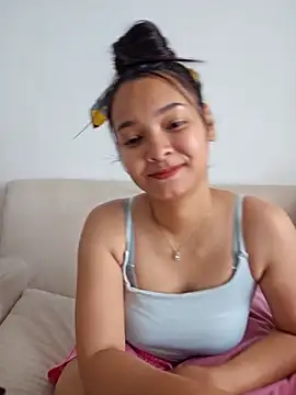 Natural Asian Girl online show from March 2026 08:03:01 AM