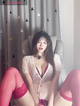 annacc999 online show from September 2025 05:46:01 PM