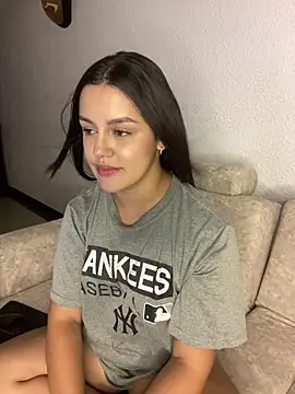 lunita sweet5 online show from September 2025 12:10:01 AM