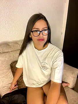 lunita sweet5 online show from September 2025 02:49:01 AM