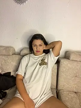 lunita sweet5 online show from October 2025 05:20:02 AM