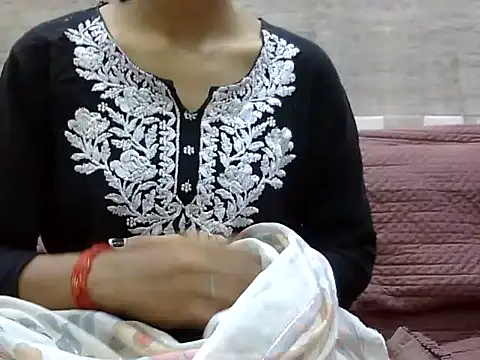 VNDANA  online show from April 2026 06:10:02 PM