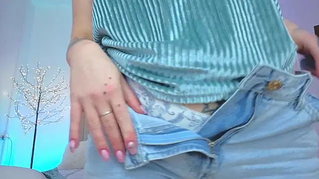 Little mia   online show from February 2026 11:15:02 PM