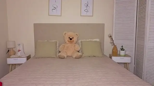 Little mia   online show from November 2025 10:32:01 PM