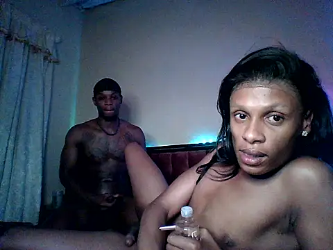 shemale fantasyXX online show from April 2026 10:00:01 PM