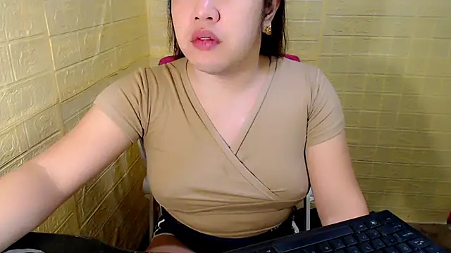 xUrDreamSlutWhore online show from November 2025 09:29:01 PM