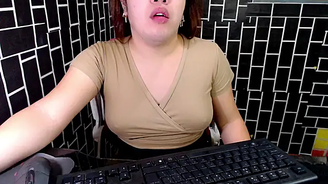 xUrDreamSlutWhore online show from September 2025 03:56:01 PM