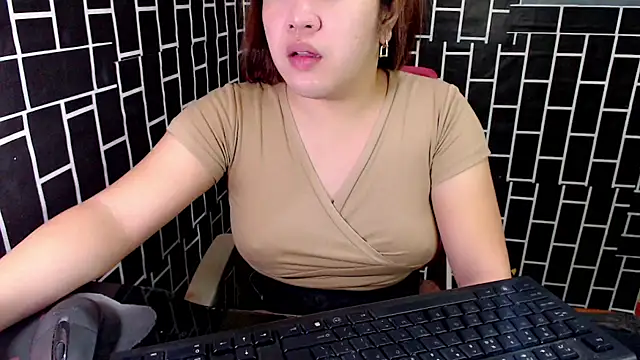 xUrDreamSlutWhore online show from September 2025 04:07:02 PM