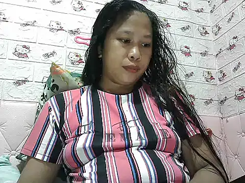 Snapshot of Pilipinalyn23 chatting on July 2026 08:21:01 AM Pilipinalyn23 online show from July 2026 08:21:01 AM