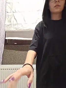 AllexyAle online show from April 2026 09:39:01 PM