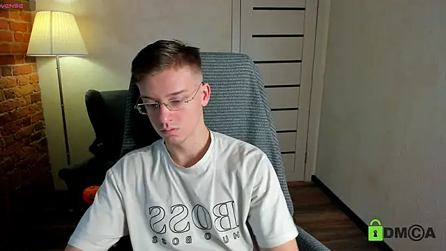 Harm Dick online show from November 2025 10:41:02 AM