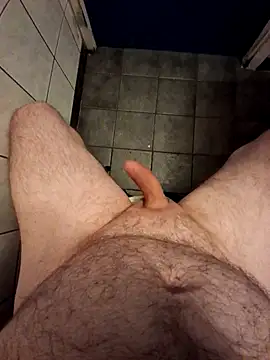 pettson72 online show from October 2025 05:46:01 PM