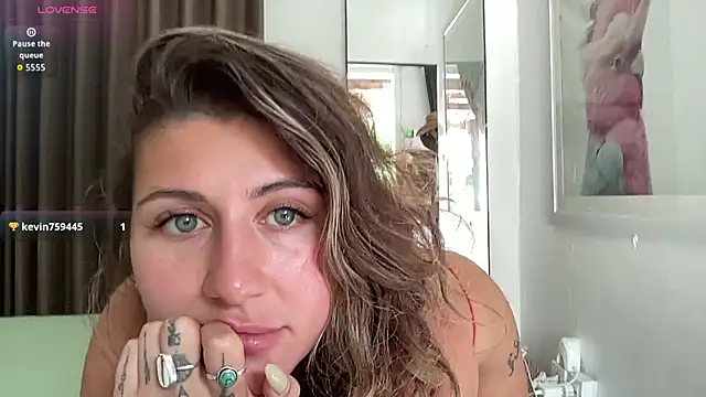 Snapshot of GoddessDove chatting on November 2025 12:48:02 AM GoddessDove online show from November 2025 12:48:02 AM