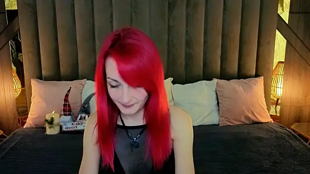 BrandyBloom online show from December 2025 08:13:01 PM