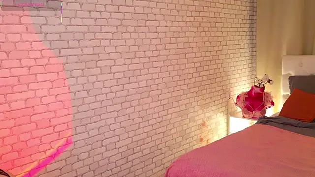 PhantomLace online show from February 2026 09:20:01 PM