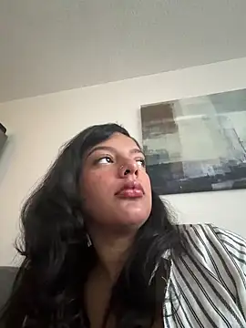 Snapshot of allybluee777 chatting on June 2026 11:37:02 PM allybluee777 online show from June 2026 11:37:02 PM