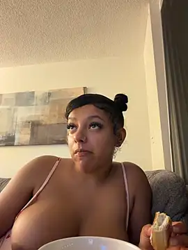 allybluee777 online show from February 2026 12:30:02 AM