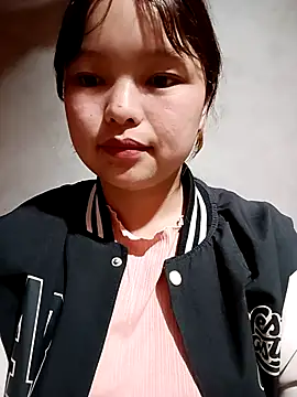 XoiXoi232 online show from October 2025 01:34:01 PM