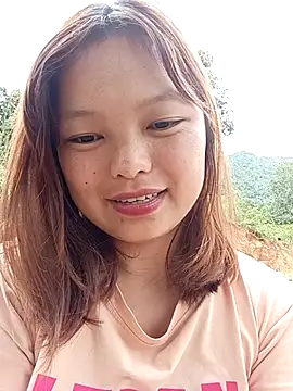 XoiXoi232 online show from September 2025 03:35:01 AM