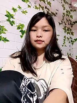 XoiXoi232 online show from April 2026 01:29:01 AM