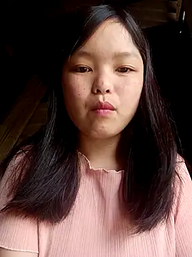 XoiXoi232 online show from March 2026 01:15:01 AM