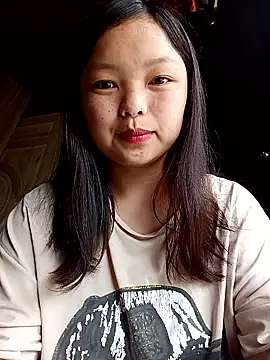 XoiXoi232 online show from April 2026 01:23:01 AM