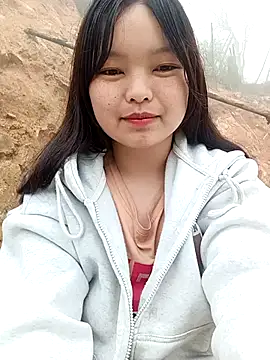 XoiXoi232 online show from March 2026 02:22:01 AM