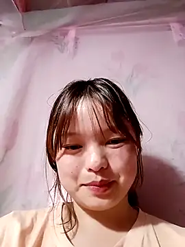 XoiXoi232 online show from September 2025 02:13:02 PM