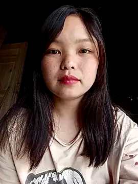 XoiXoi232 online show from April 2026 01:01:01 AM