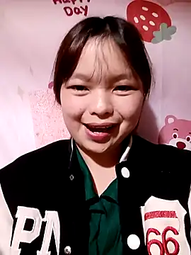 XoiXoi232 online show from November 2025 01:48:02 PM