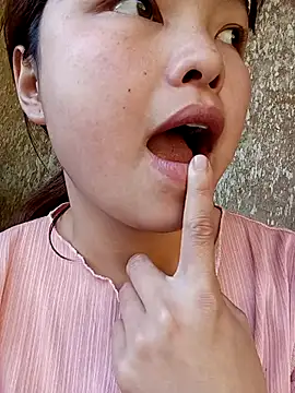 XoiXoi232 online show from November 2025 08:26:01 AM