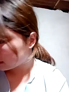 XoiXoi232 online show from October 2025 02:05:01 PM