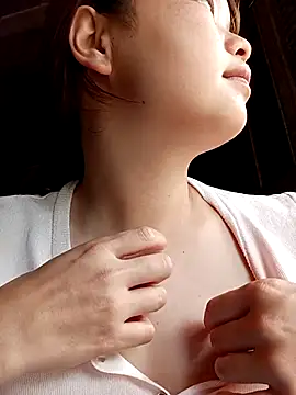 XoiXoi232 online show from November 2025 08:41:01 AM