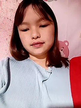 XoiXoi232 online show from November 2025 01:06:01 AM