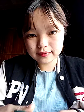 XoiXoi232 online show from November 2025 01:16:01 AM