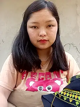 XoiXoi232 online show from February 2026 04:00:02 AM