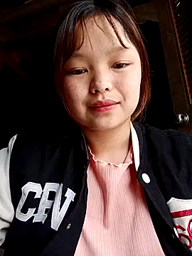 XoiXoi232 online show from November 2025 02:59:02 AM