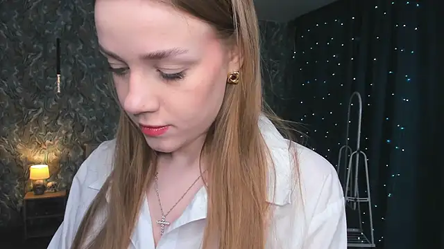 OdellaFrake online show from January 2026 07:32:02 PM