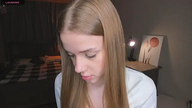 Snapshot of OdellaFrake chatting on November 2025 07:35:01 PM OdellaFrake online show from November 2025 07:35:01 PM