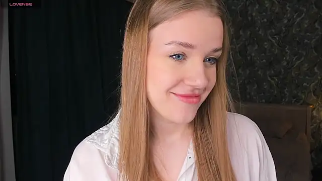 Snapshot of OdellaFrake chatting on November 2025 07:51:02 PM OdellaFrake online show from November 2025 07:51:02 PM