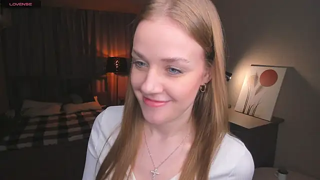 Snapshot of OdellaFrake chatting on October 2025 08:20:01 PM OdellaFrake online show from October 2025 08:20:01 PM