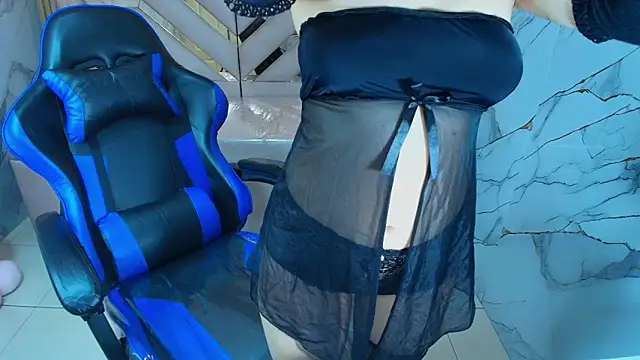 zoe r  online show from November 2025 03:21:02 AM