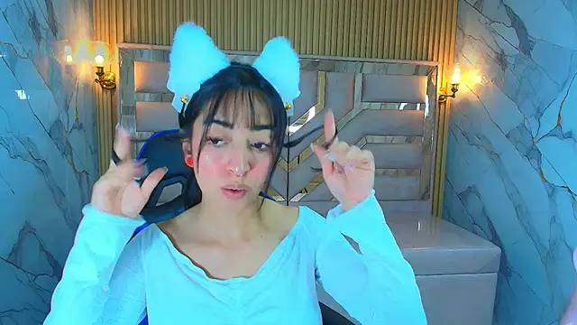 zoe r  online show from October 2025 03:14:01 AM