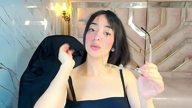 zoe r  online show from September 2025 03:17:02 AM