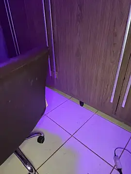 Malika khalid online show from September 2025 01:52:02 AM