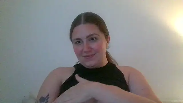 Snapshot of CherryJuneExperience chatting on September 2025 07:41:01 PM CherryJuneExperience online show from September 2025 07:41:01 PM