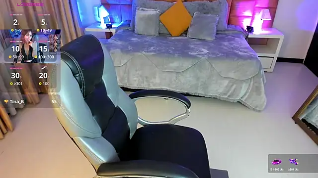 Catti Brie online show from November 2025 11:58:01 AM