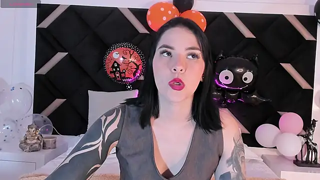 kate cass online show from October 2025 03:29:01 AM